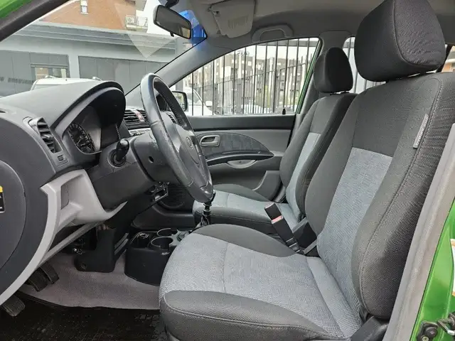 Kia Picanto view 6