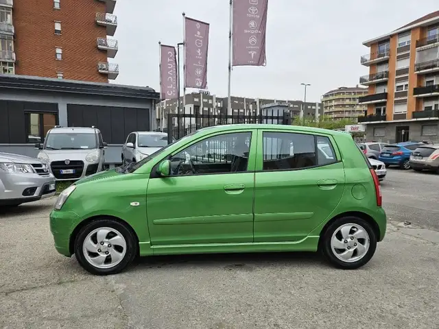 Kia Picanto view 4