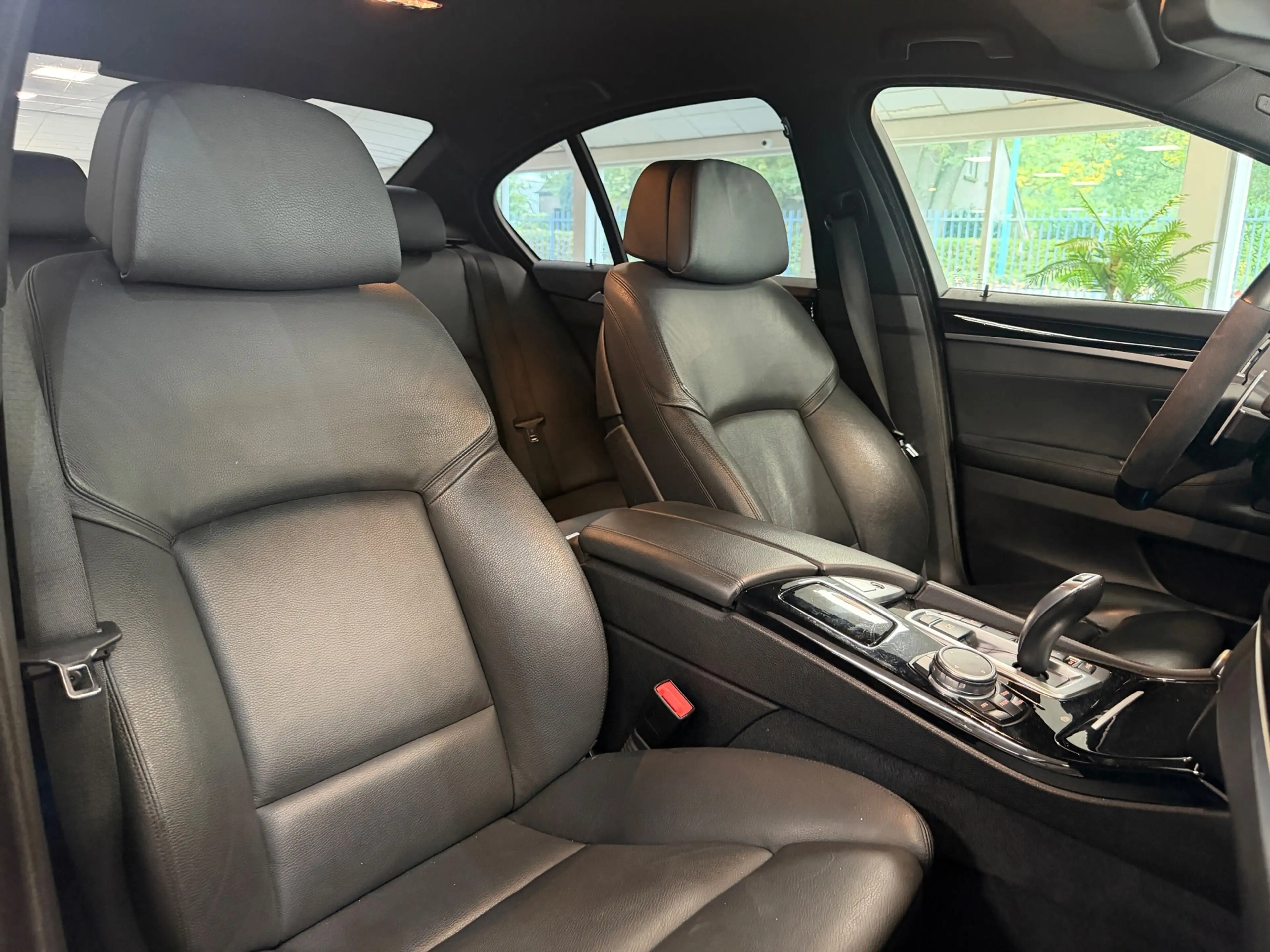 BMW 535 5-serie 535xd M Sport Edition High executive Bakre — photo 13
