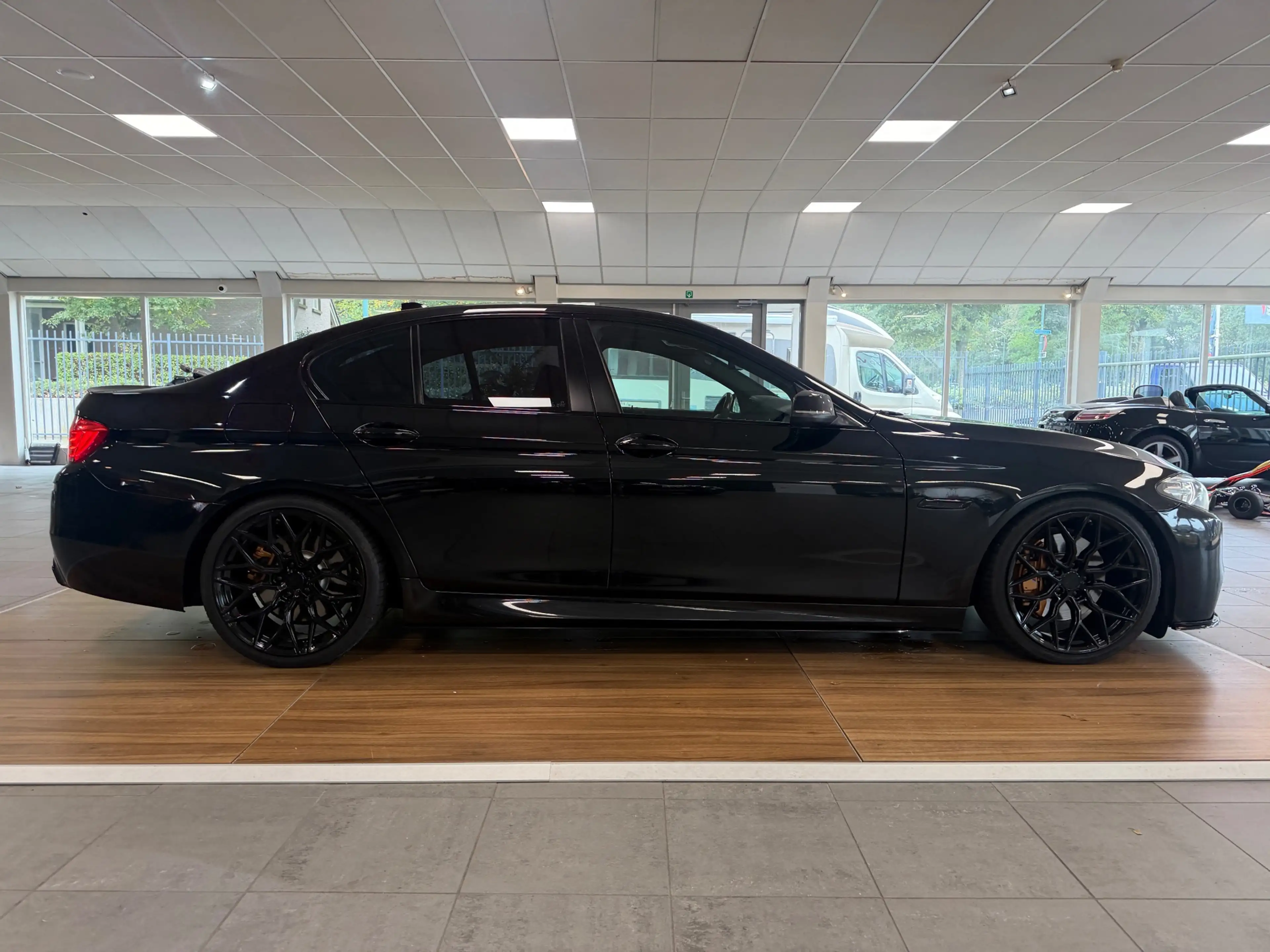 BMW 535 5-serie 535xd M Sport Edition High executive Bakre — photo 7