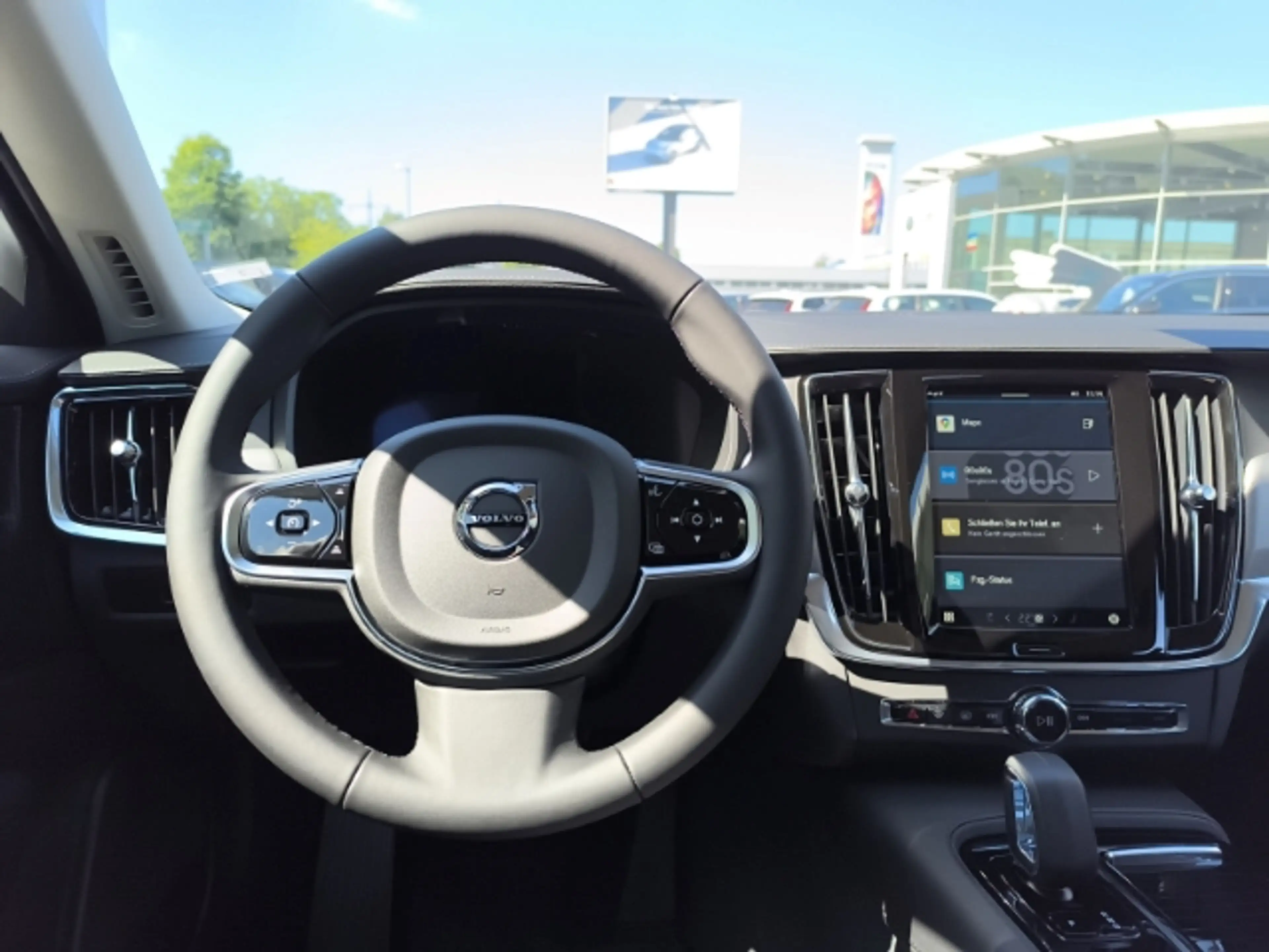 Volvo V90 Plus Bright AWD T6 19''LM AHK Leder eStandhz DAB H — photo 14