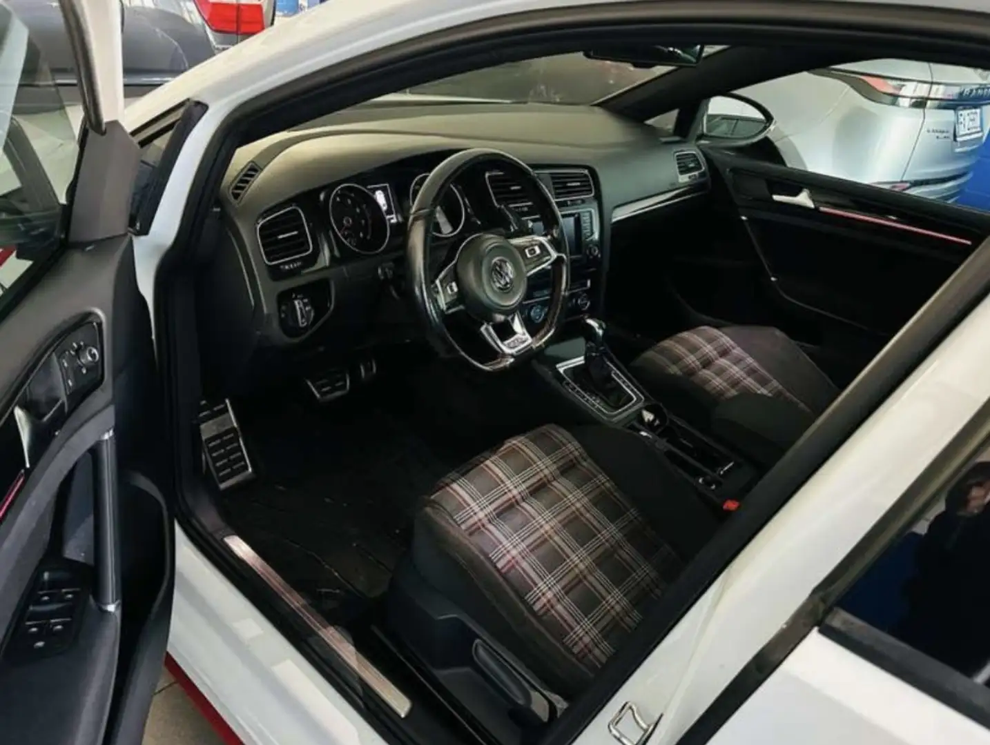 Volkswagen Golf GTI 5p 2.0 TSI-DSG-stage-2CV400 - 1