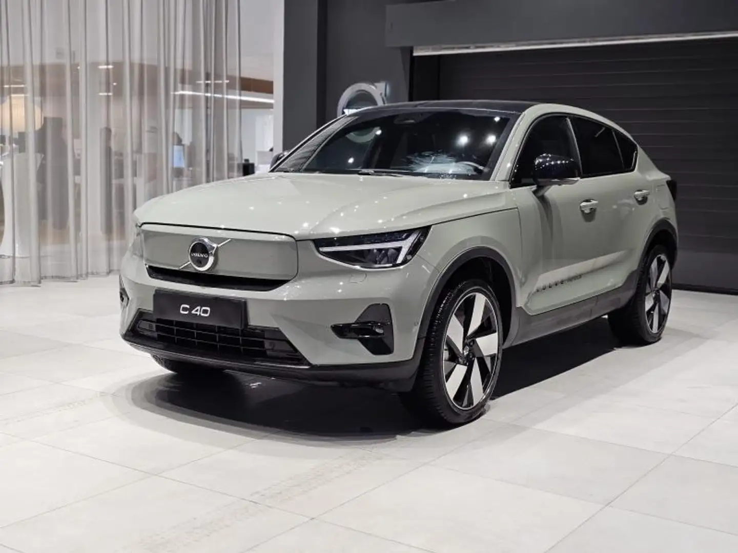 Volvo C40 ULTIMATE SINGLE MOTOR Verde - 1