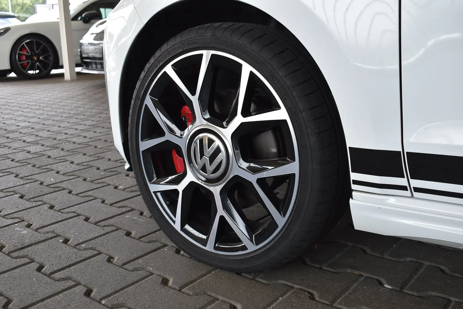 Volkswagen up! 1.0 TSI GTI Climatronic Sound Beats PDC Weiß - 2