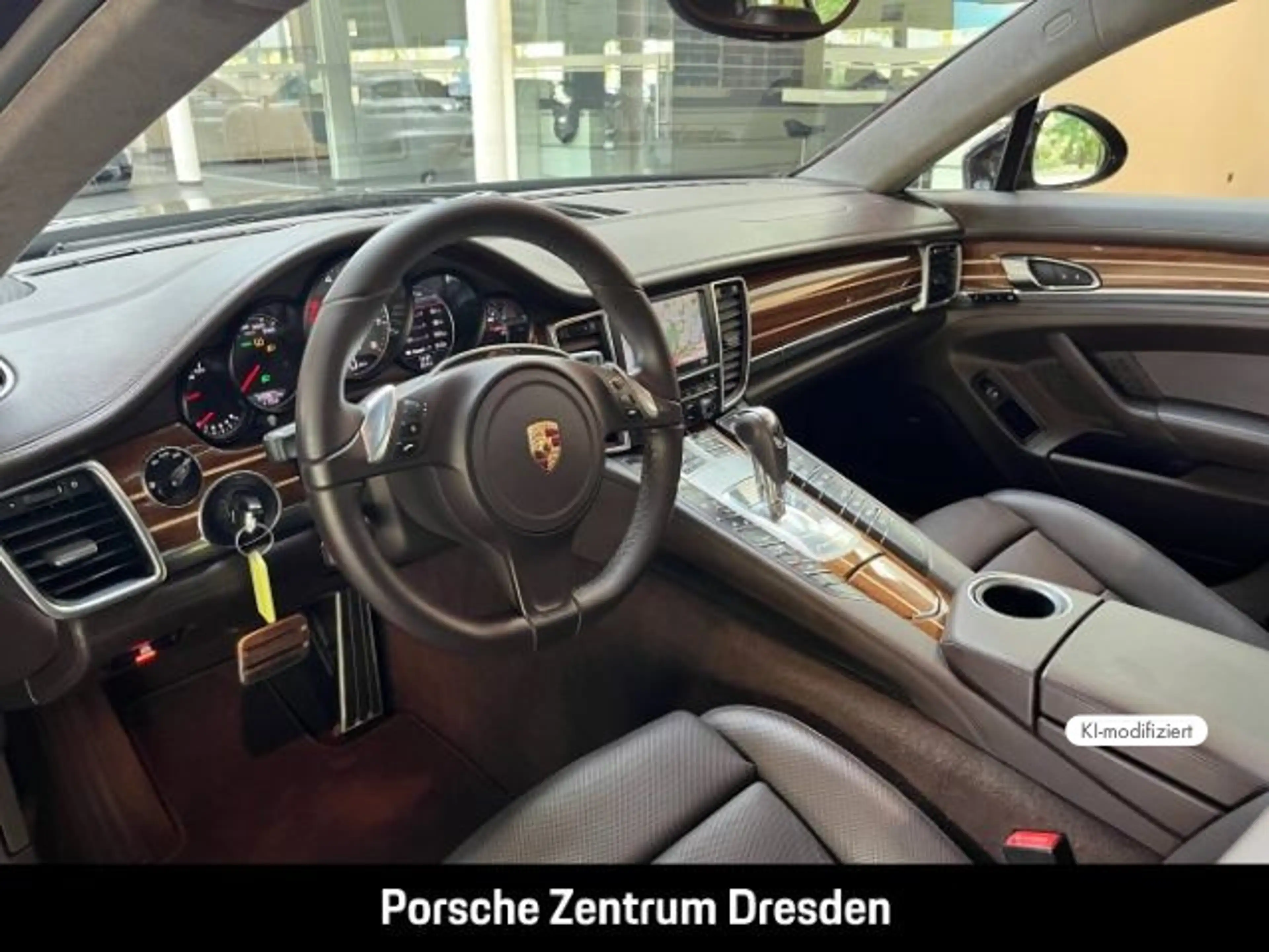 Porsche Panamera GTS — photo 4