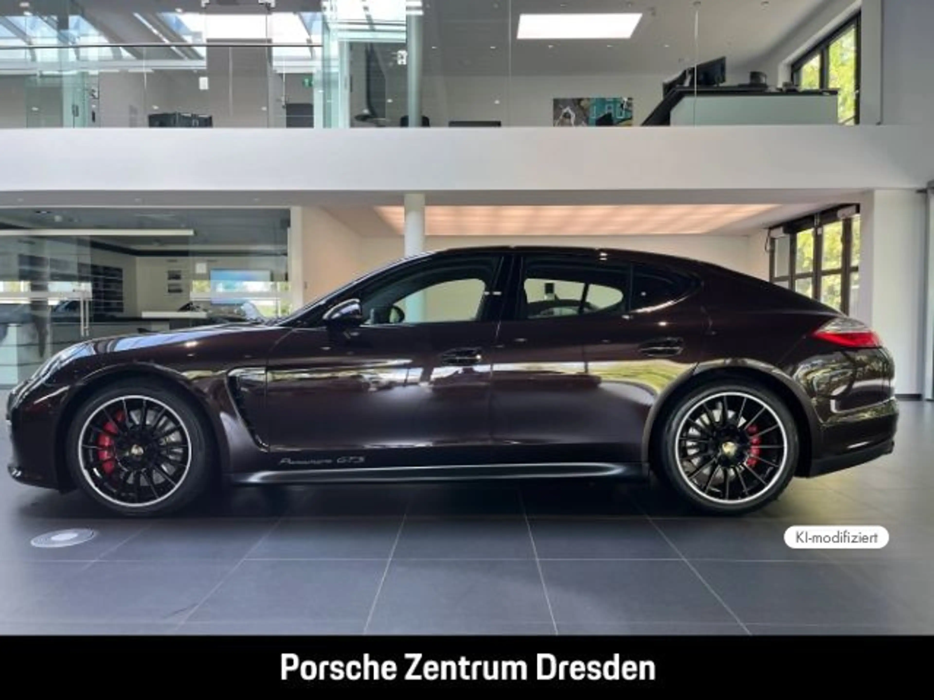 Porsche Panamera GTS — photo 2