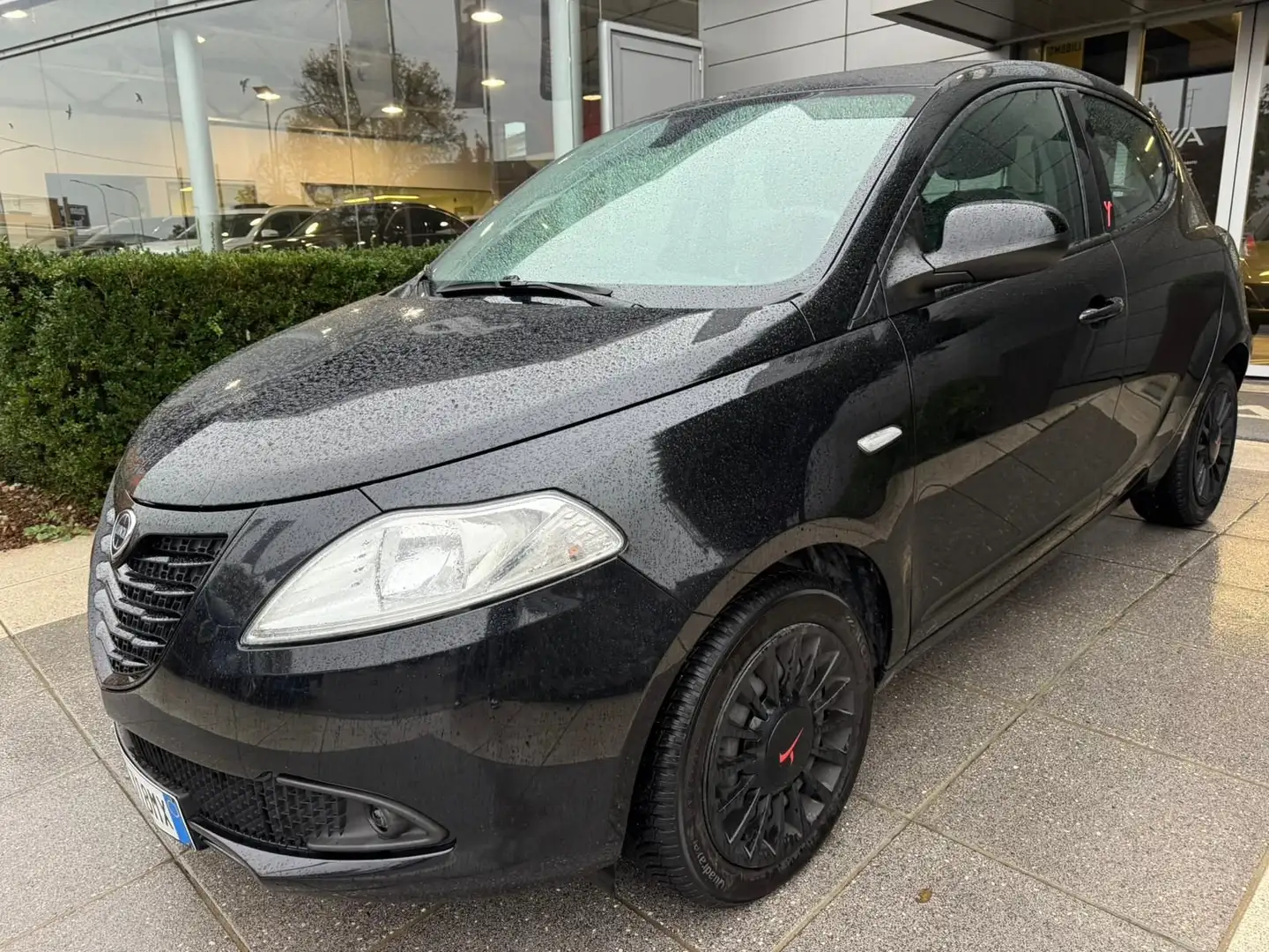 Lancia Ypsilon 1.3 MJT 16V 95CV 5 porte S&S Elefantino *UNICO PR Nero - 1