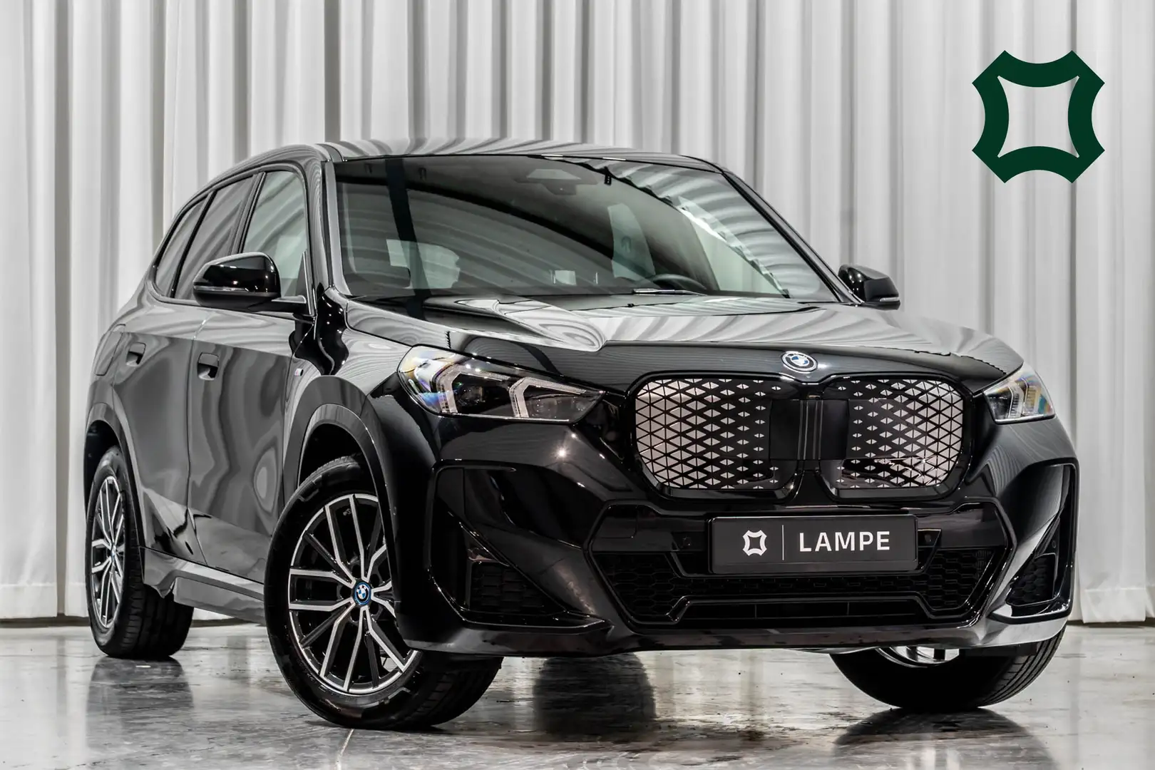 BMW iX1 eDrive20 M Pack Privacy ACC Driving Ass. Plus LED - 1