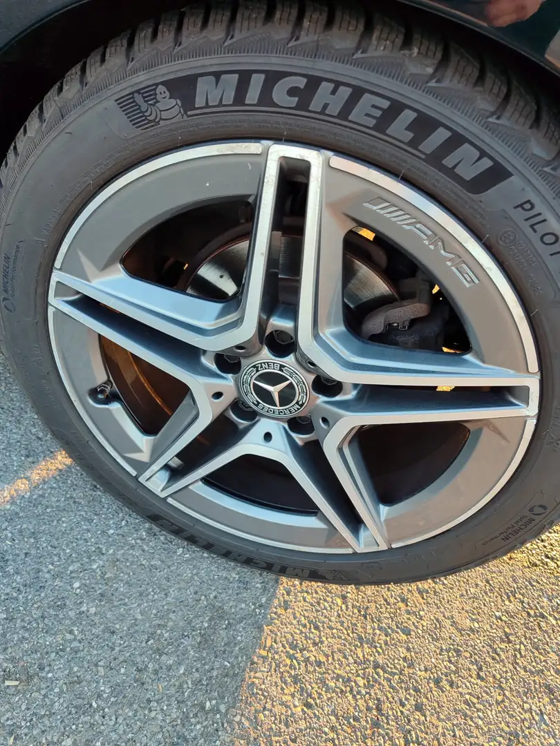 Mercedes-Benz CLA 180 d 7-G DCT Business Executive Edition Zwart - 2