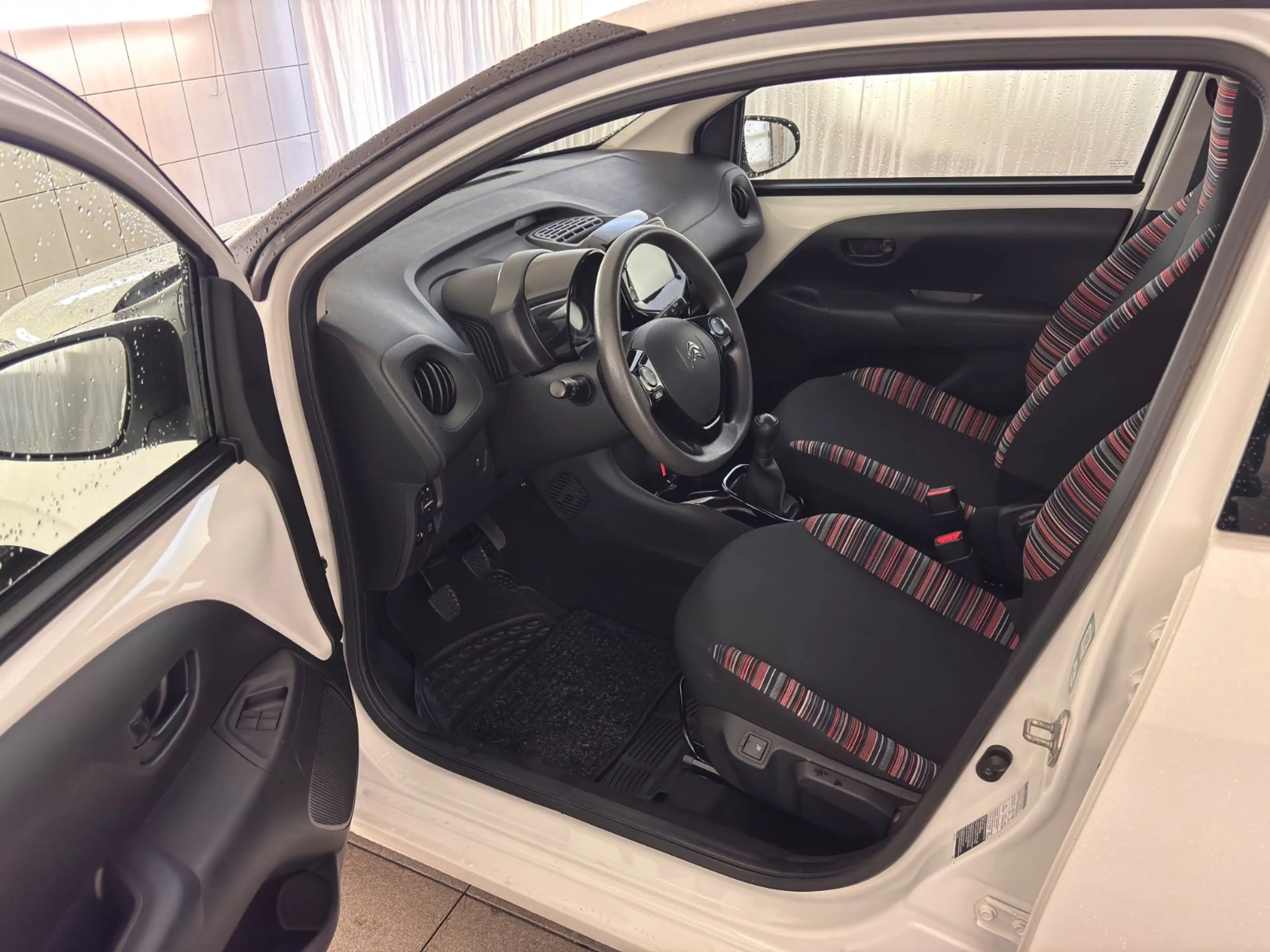 Citroen C1 Feel Bluetooth Kamera — photo 13