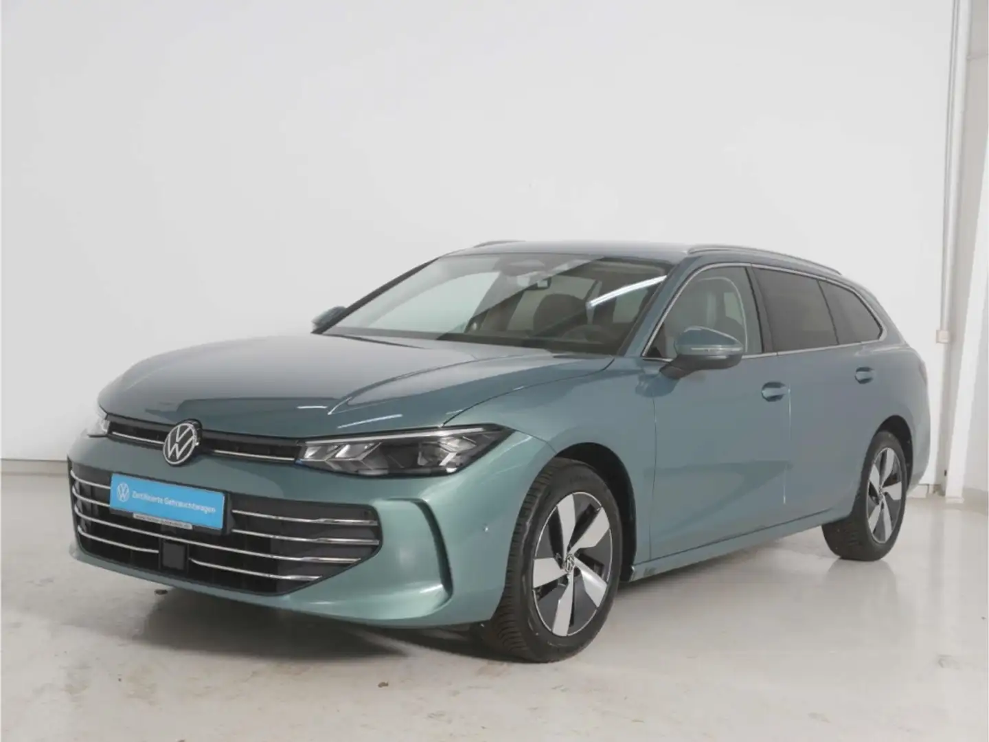 Volkswagen Passat 1.5 eTSI Business DSG AHK/NAV/LED/RFK/SH Зелёный - 2