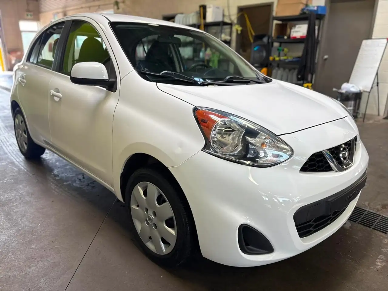 Nissan Micra снимка Nissan Micra