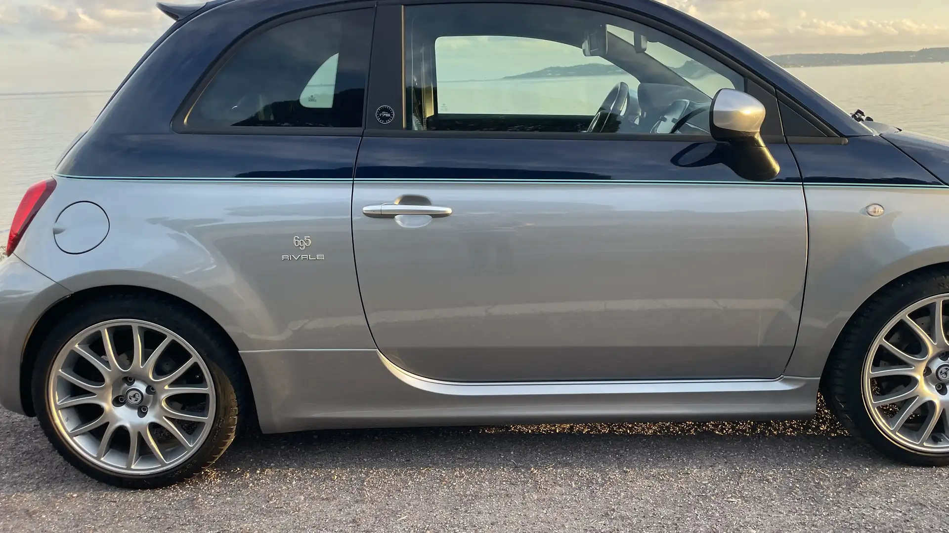 Abarth 695C 695C 1.4 Turbo 16V T-Jet 180 ch BVA5 Rivale 175 Anniversary 105/175 Seulement 23.000KM Etat neuf Срібний - 2