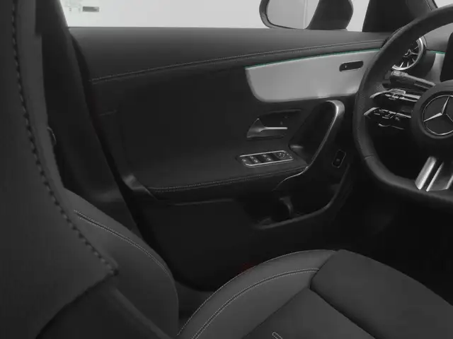 Mercedes-Benz Cla view 22
