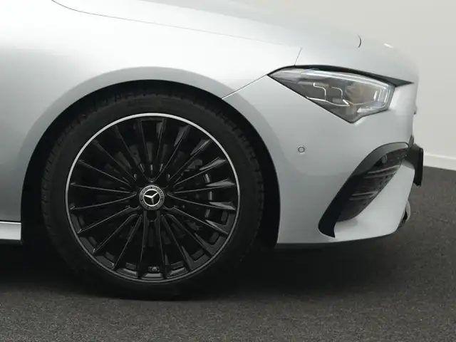 Mercedes-Benz Cla view 8