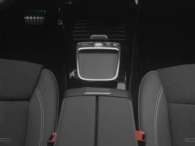 Mercedes-Benz Cla view 21