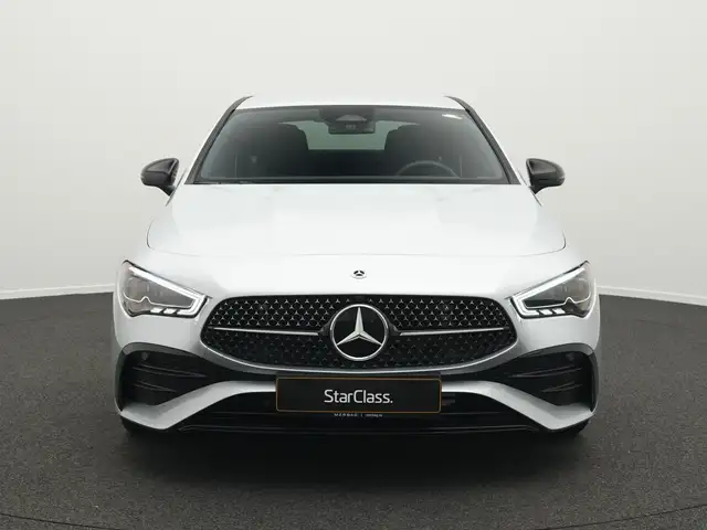 Mercedes-Benz Cla view 2