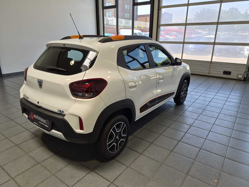 Dacia Spring Electric 45  Comfort Plus|Navi|CarPlay — photo 5
