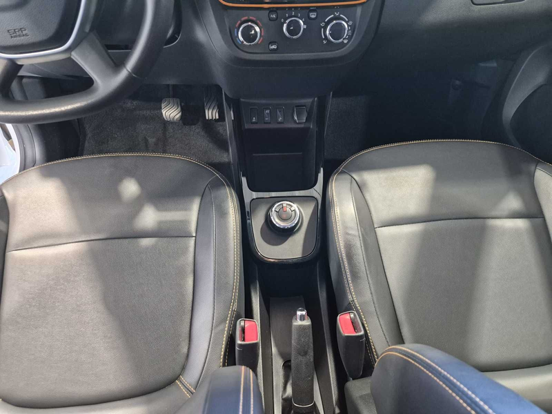 Dacia Spring Electric 45  Comfort Plus|Navi|CarPlay — photo 12