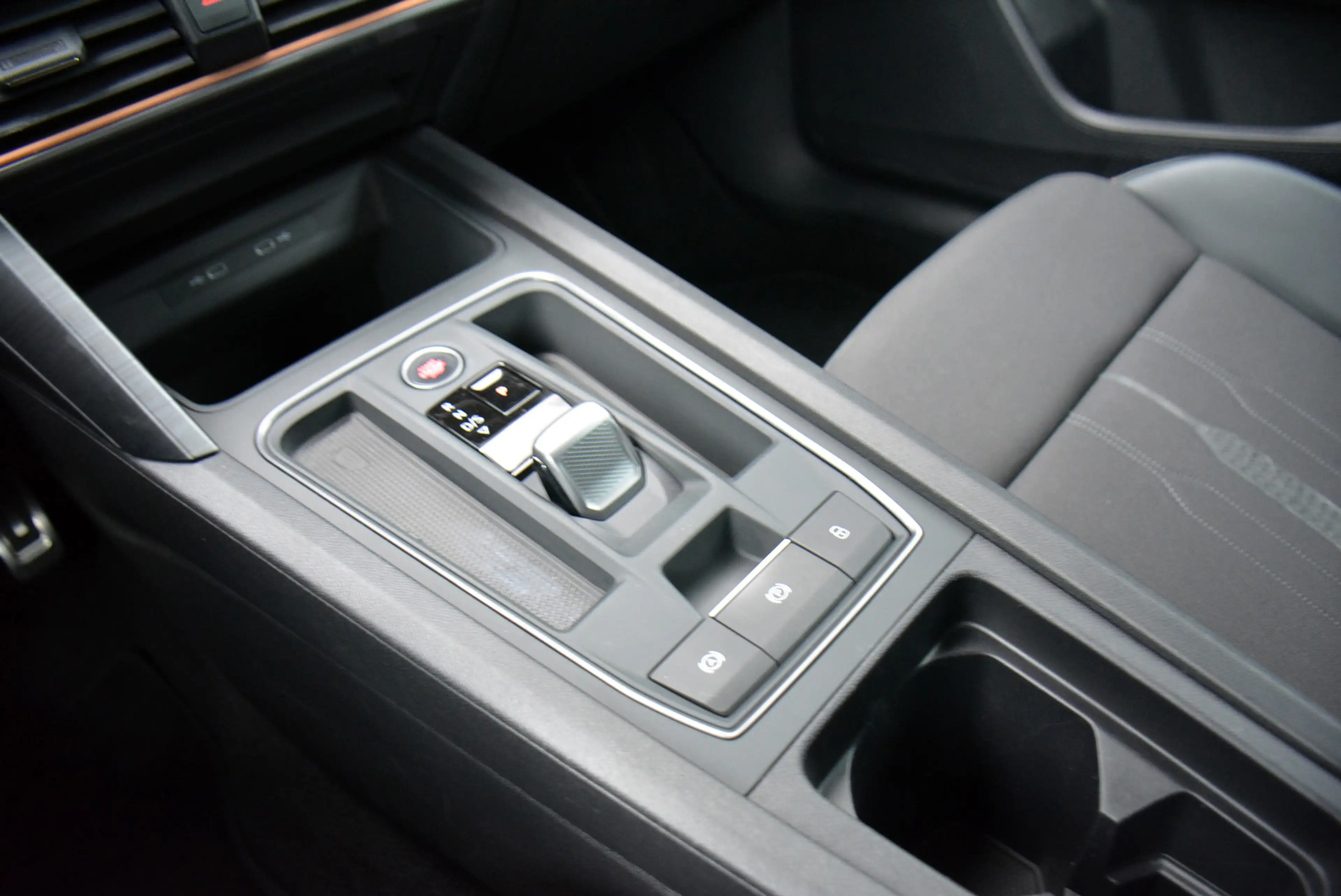 CUPRA Leon Sportstourer 1.4 e-Hybrid Business * SoH 92% * Cam — photo 23
