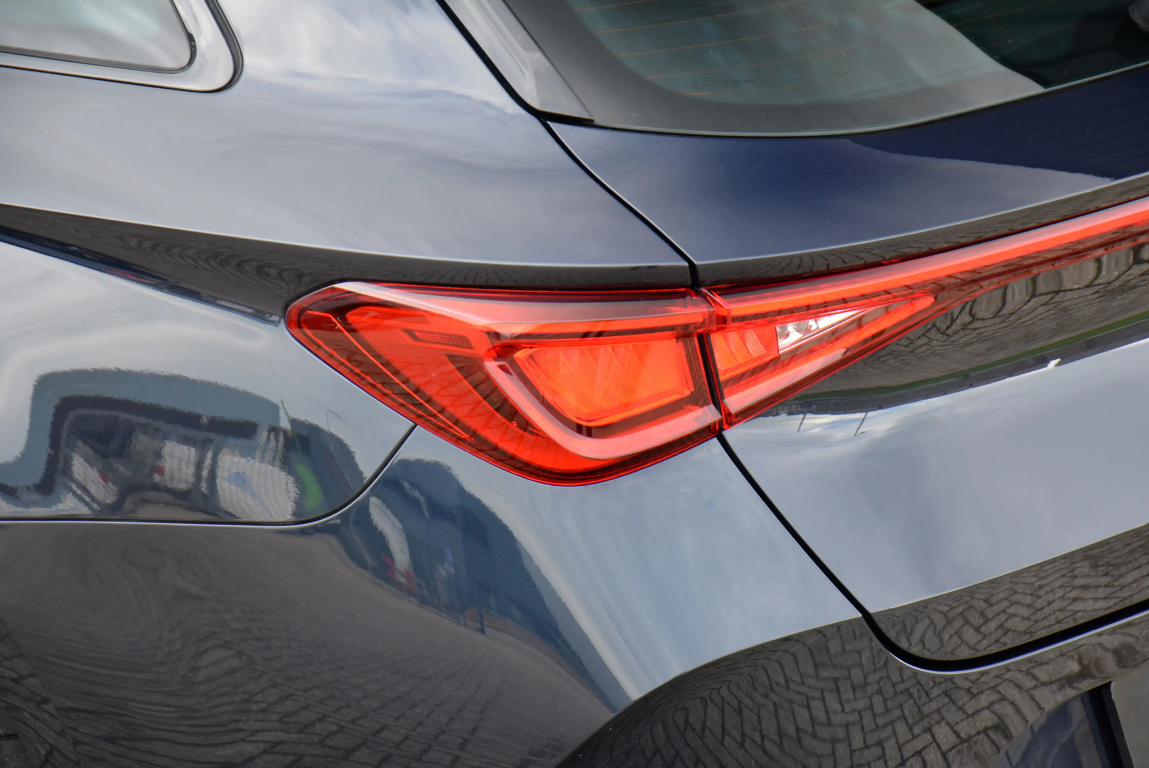 CUPRA Leon Sportstourer 1.4 e-Hybrid Business * SoH 92% * Cam — photo 35