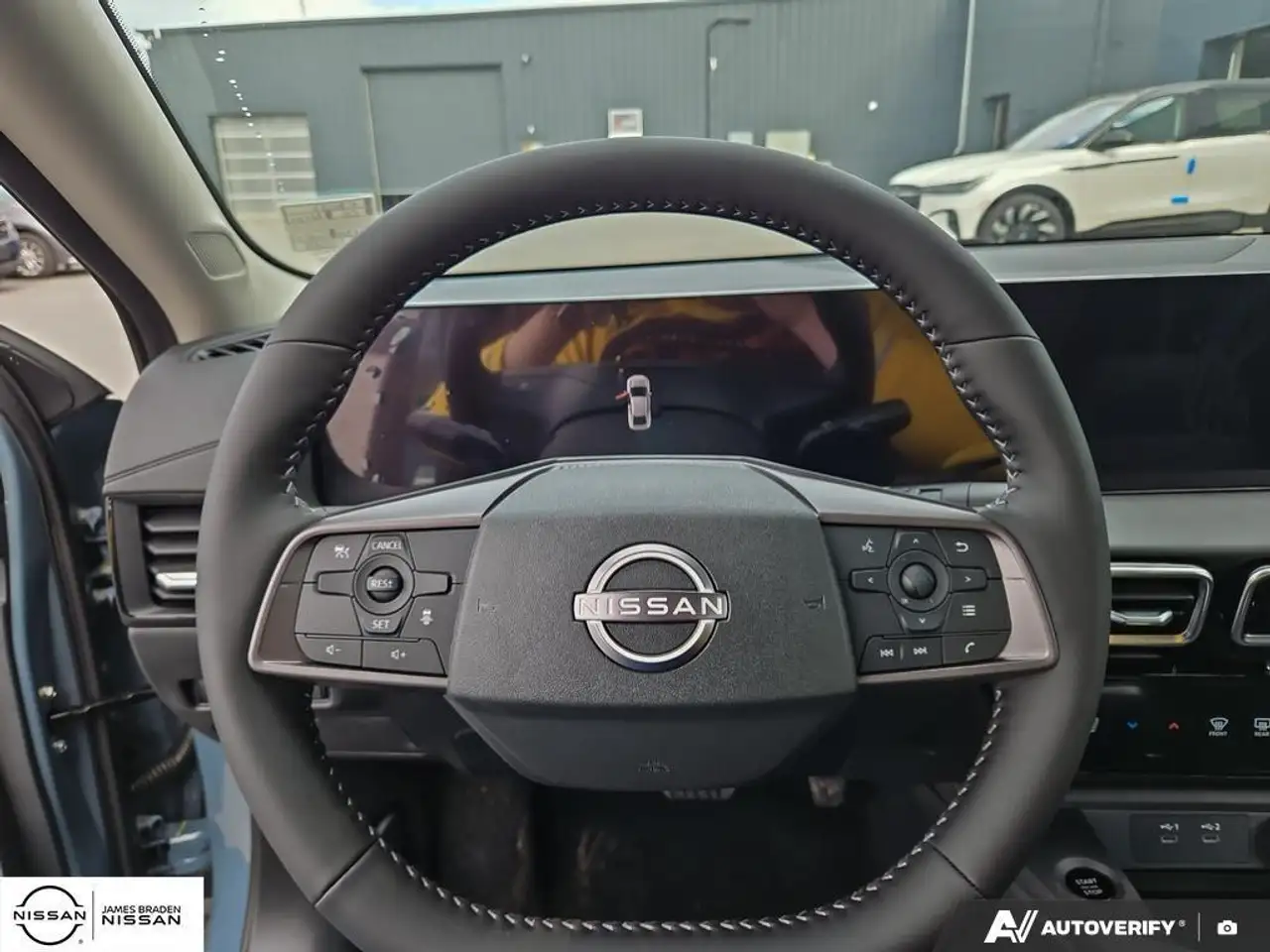 Nissan Sentra снимка Nissan Sentra