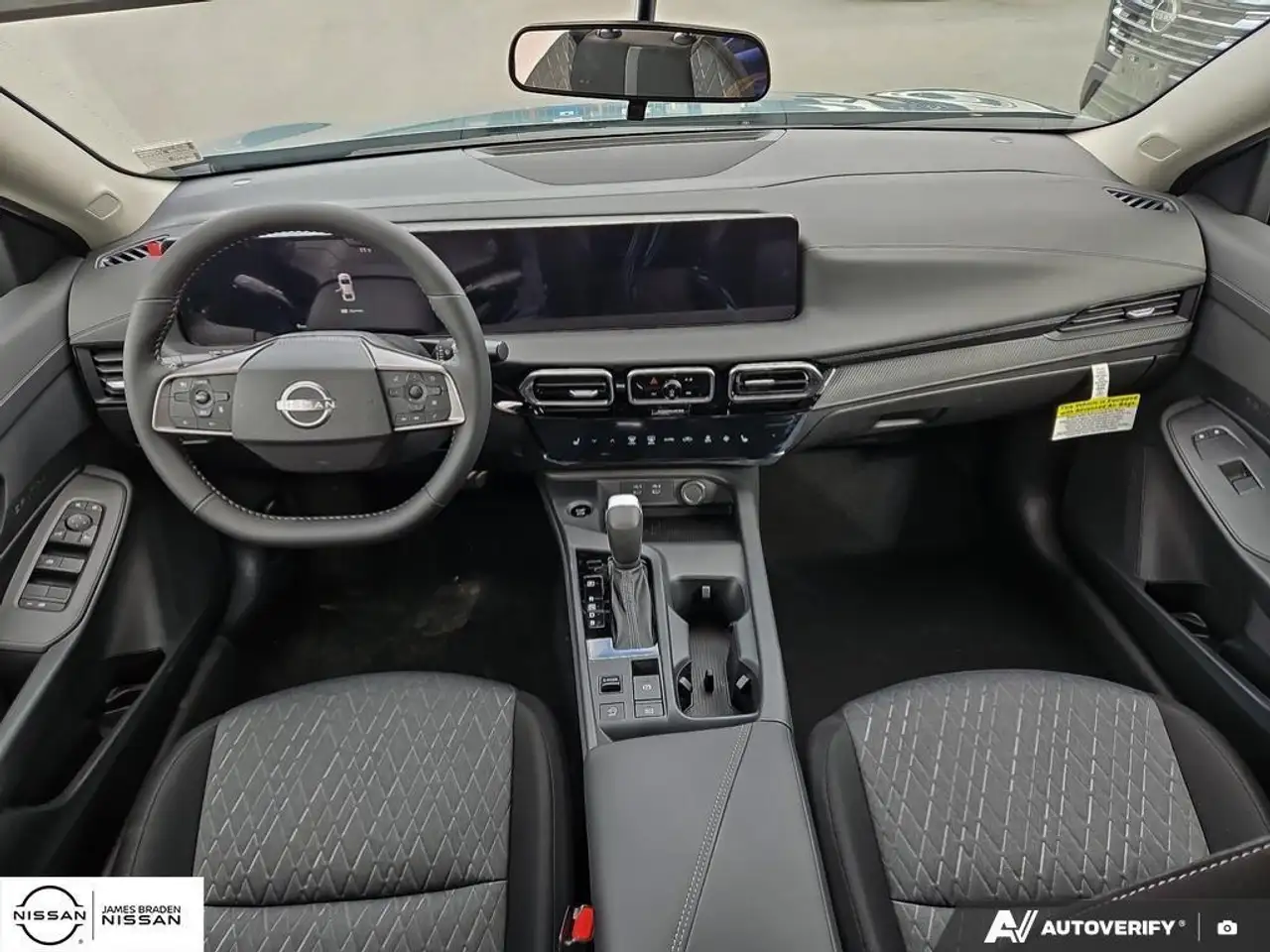 Nissan Sentra снимка Nissan Sentra