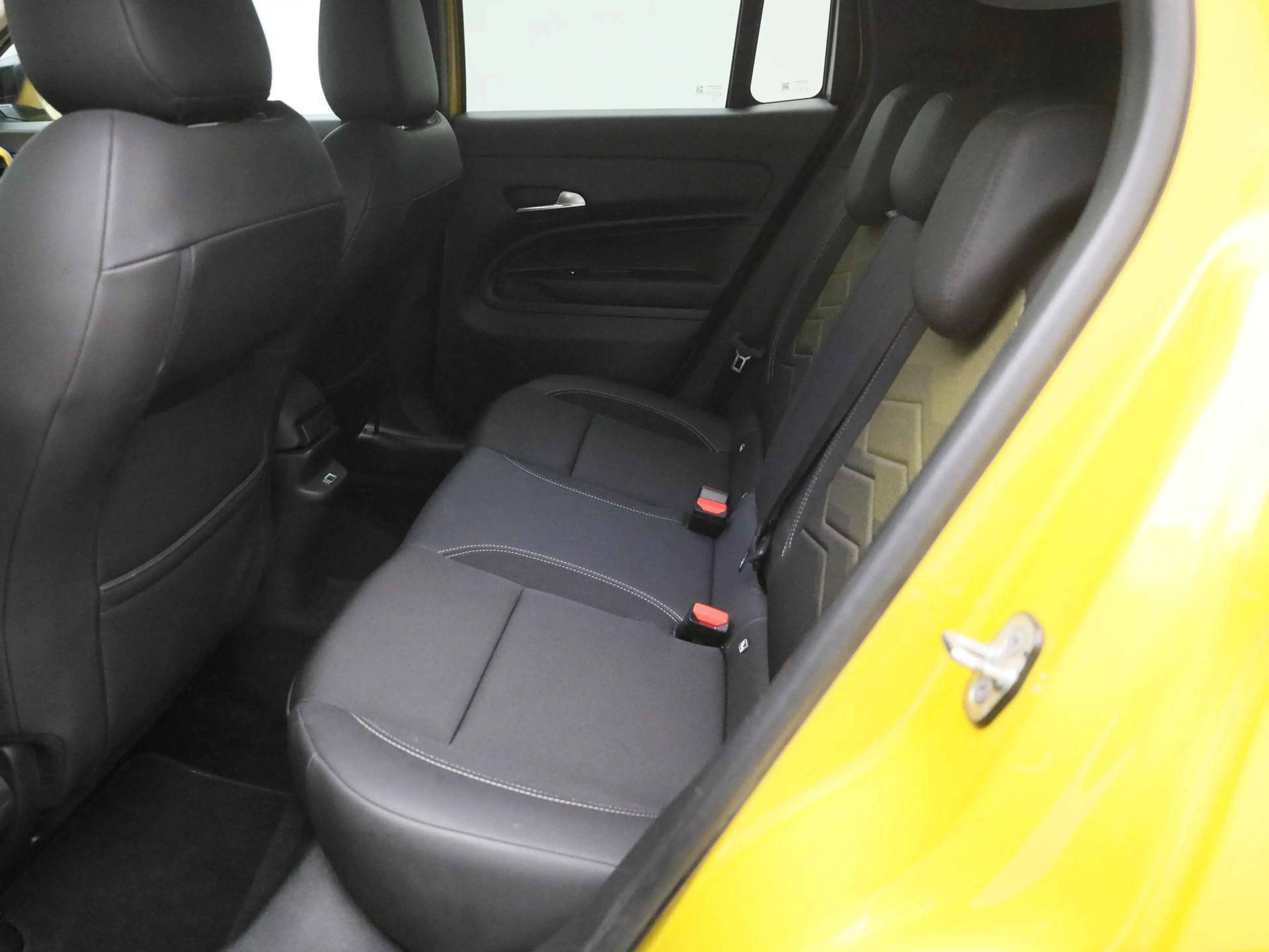 Jeep Avenger Altitude 54 kWh | Start Stop | 360 Graden camera | — photo 9