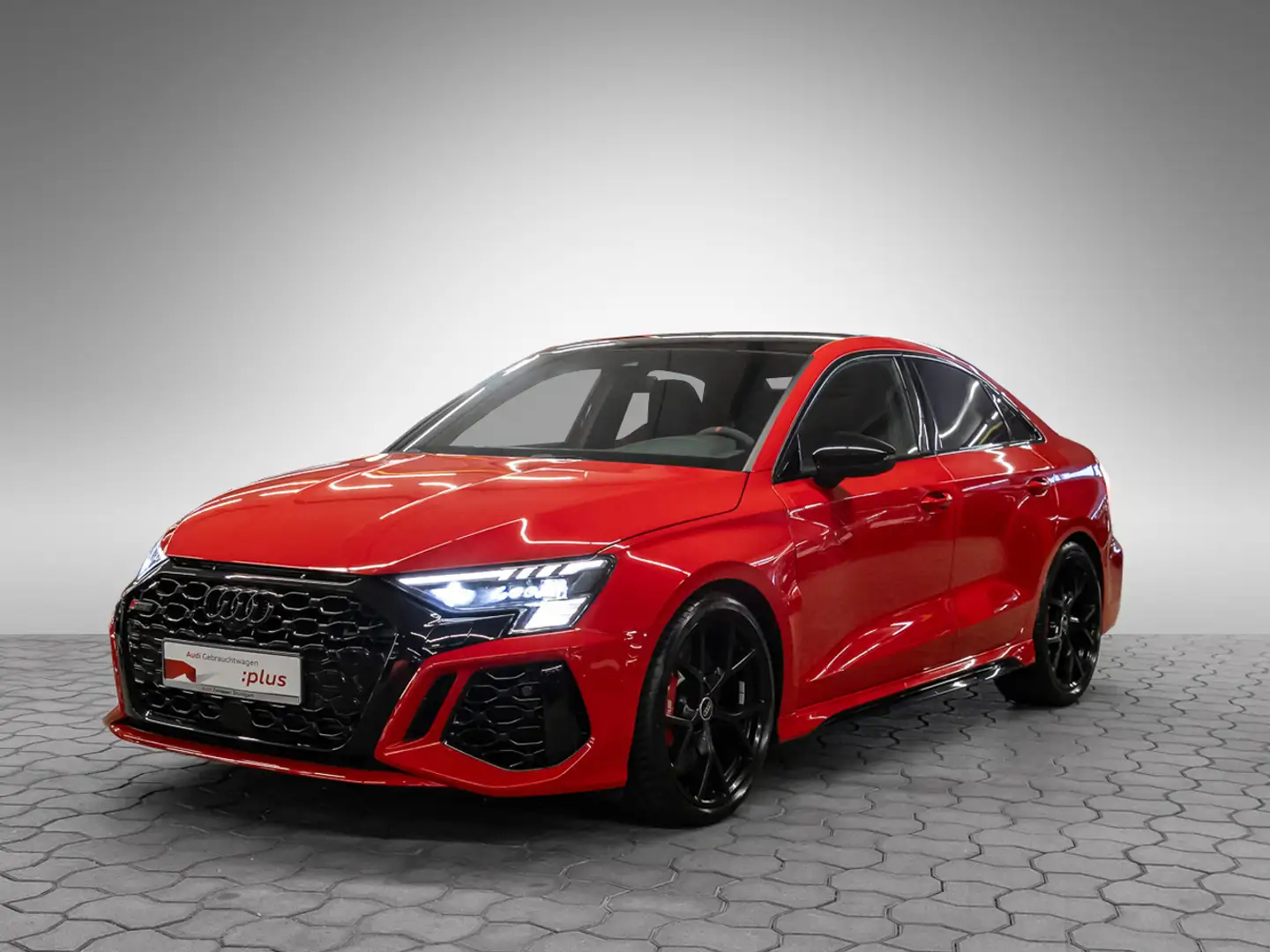 Audi RS3 RS 3 Limousine 2.5 TFSI quattro Matrix Kamera Rot - 2