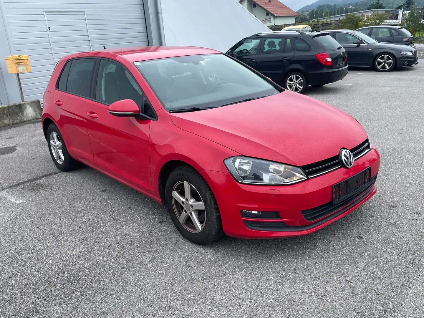 Volkswagen Golf Golf Trendline 1,6 TDI Trendline Rot - 1
