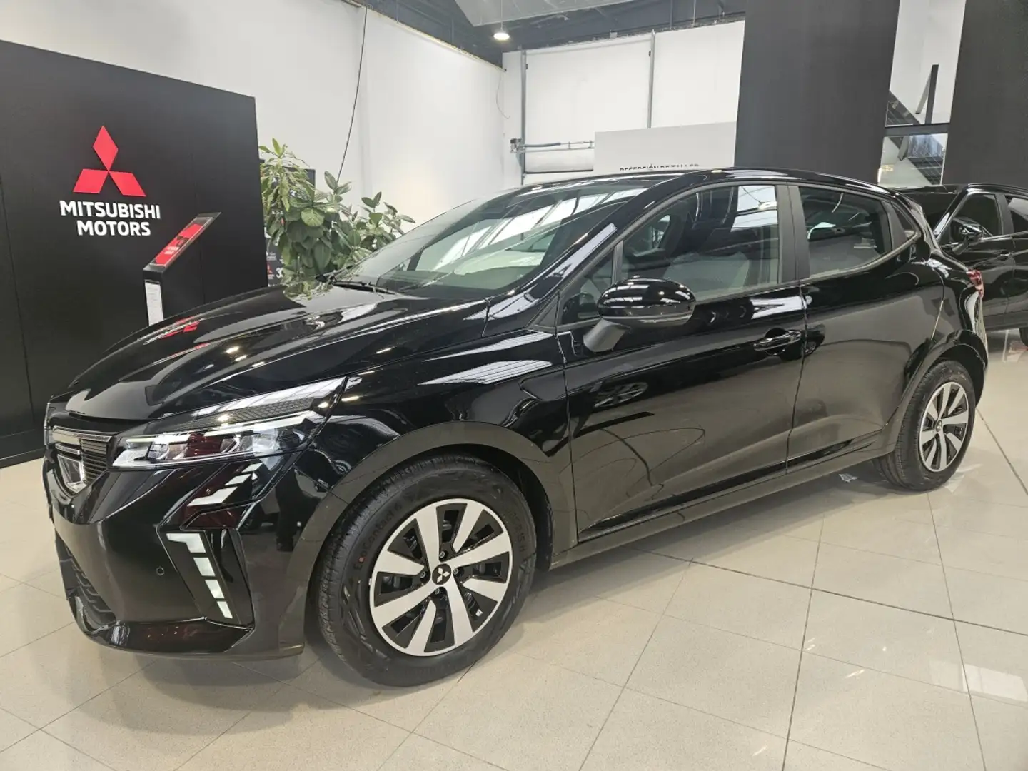 Mitsubishi Colt 100T Motion Noir - 2