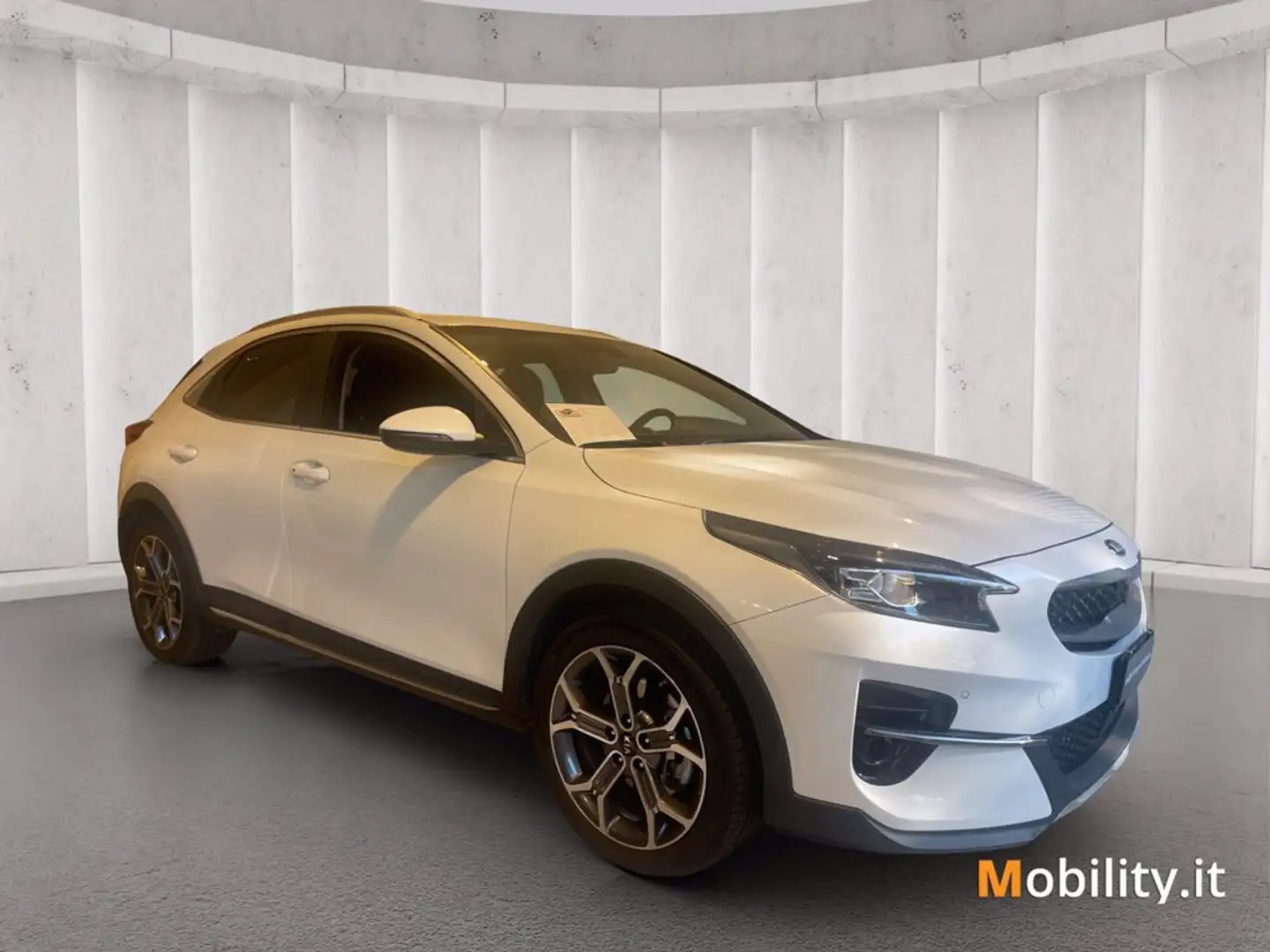 Kia XCeed 1.6 GDi 141 CV PHEV DCT High Tech Wit - 2
