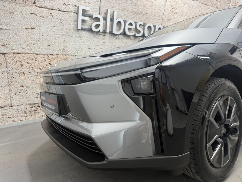 Toyota bZ4X Active Drive — photo 3