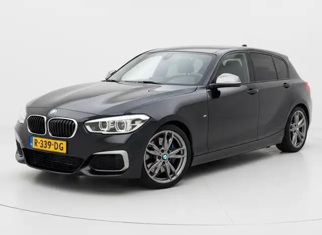 BMW 140 1-serie M140i xDrive Centennial High Executive Mem
