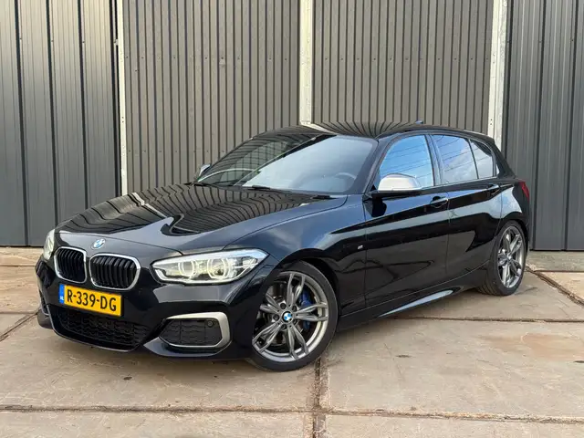 BMW 140 1-serie M140i xDrive Centennial High Executive Mem
