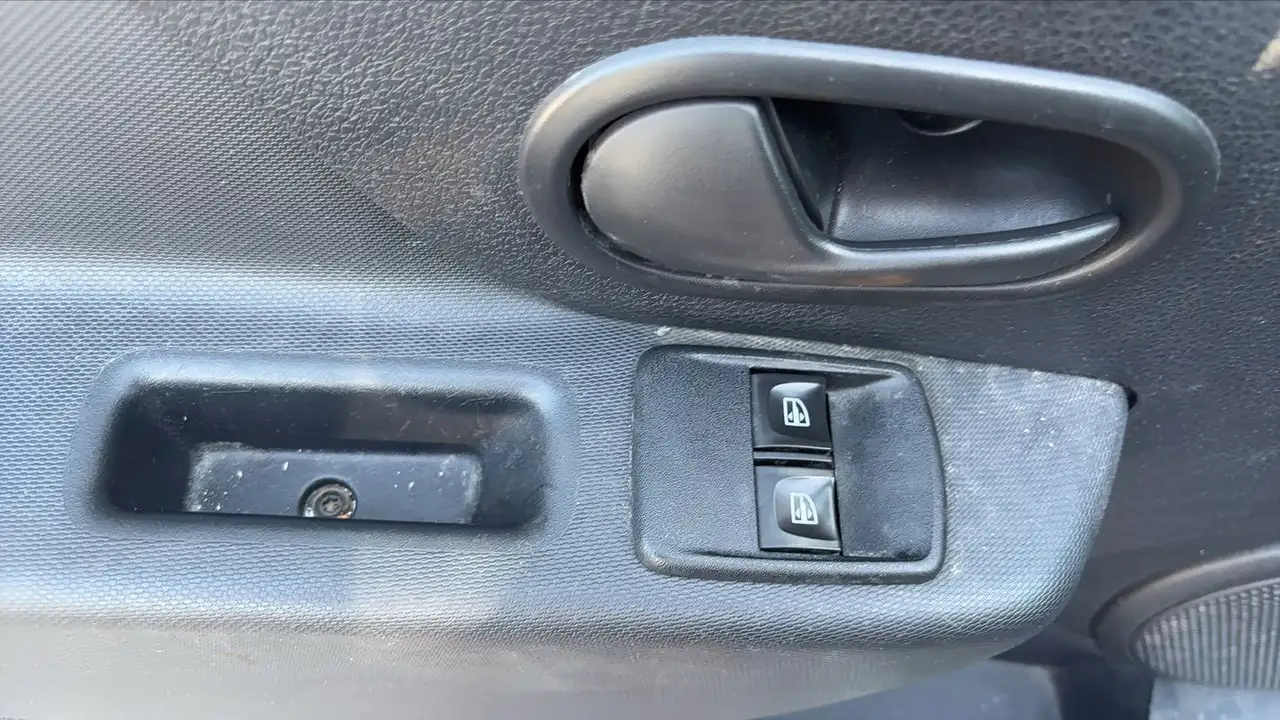 Dacia Sandero Sandero — photo 24