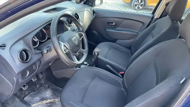 Dacia Sandero view 8