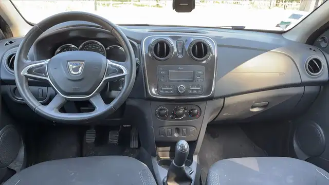 Dacia Sandero view 11