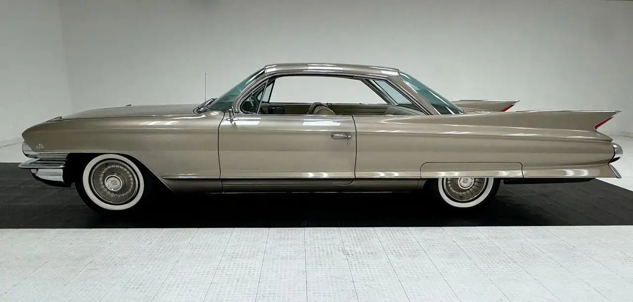 Cadillac Deville Coupe DeVille, foto 2