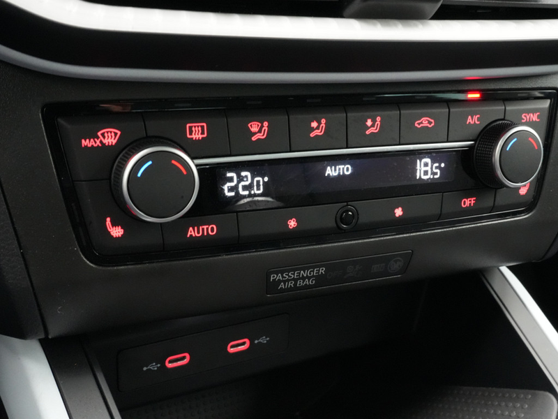 SEAT Arona Style NAVI VIRT ACC KAM SHZ CARPLAY LED — photo 10