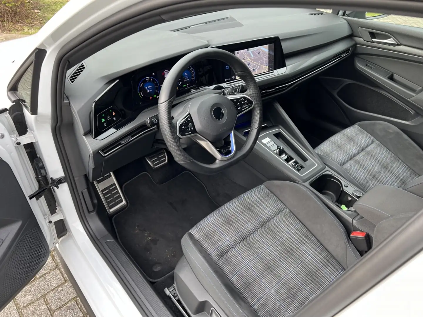 Volkswagen Golf GTE 1.4 PHEV 245PK | Navi | IQ Light | ACC | Virtual Wit - 2