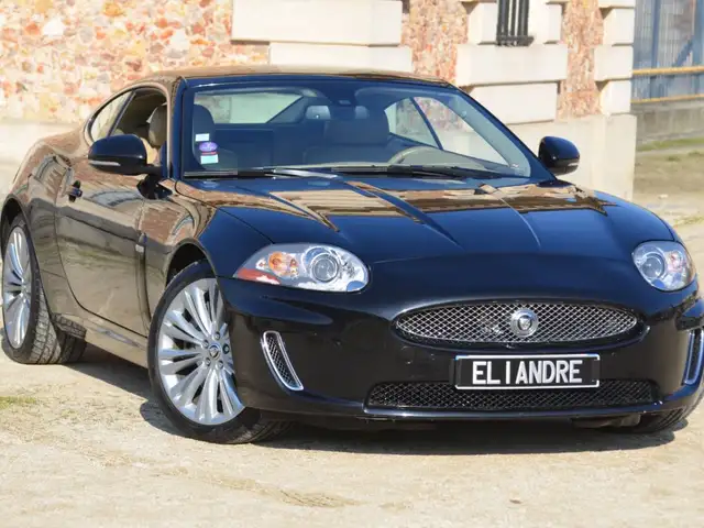 Jaguar XK Portfolio 5.0 385 ch