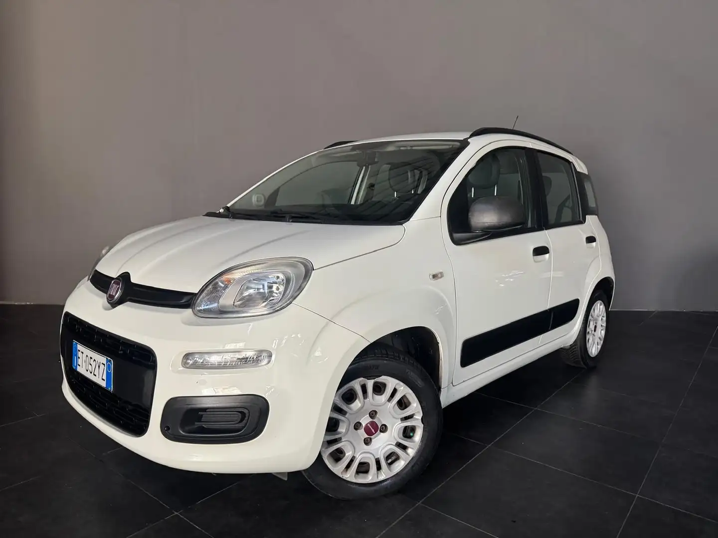 Fiat Panda 1.2 Lounge 69cv ADATTA A NEOPATENTATI - 2