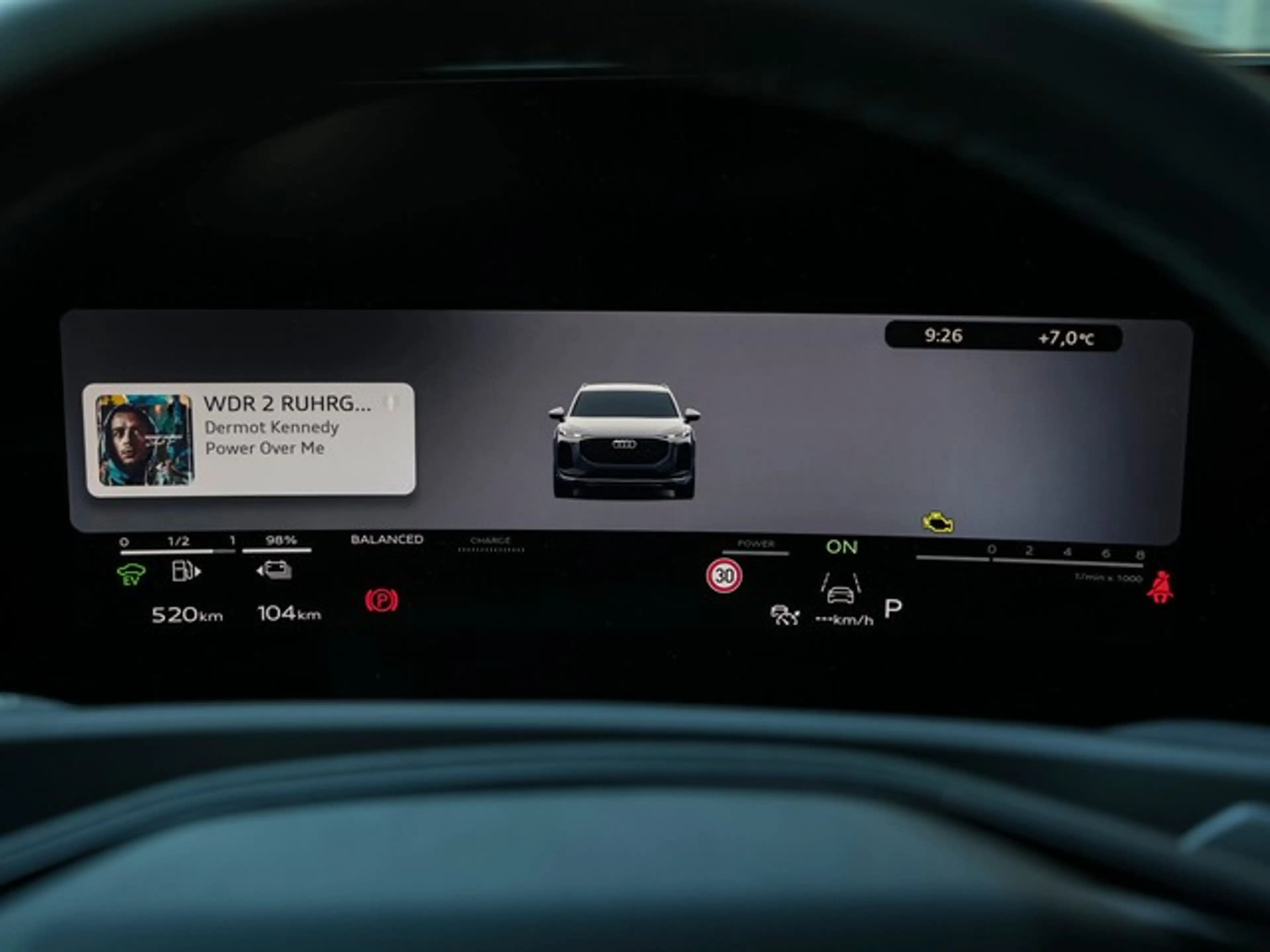 Audi Q3 e-hybrid AHK TECH PLUS LED PLUS — photo 12