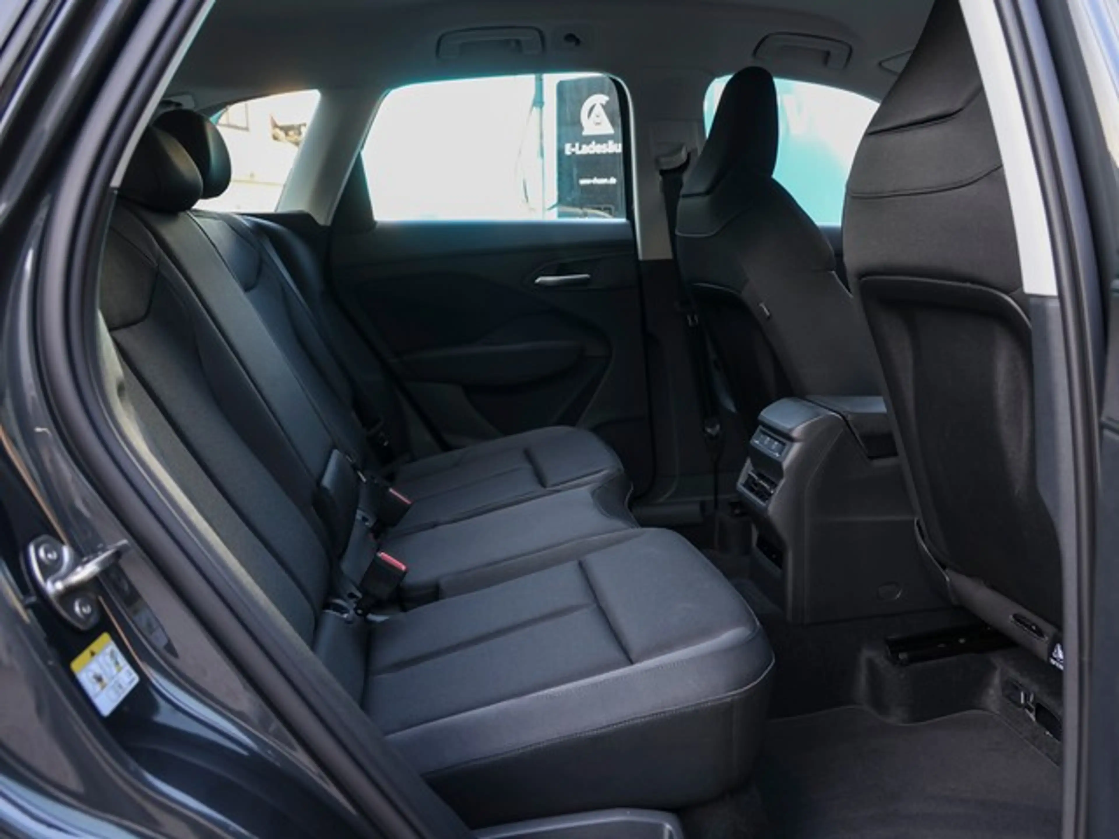 Audi Q3 e-hybrid AHK TECH PLUS LED PLUS — photo 4