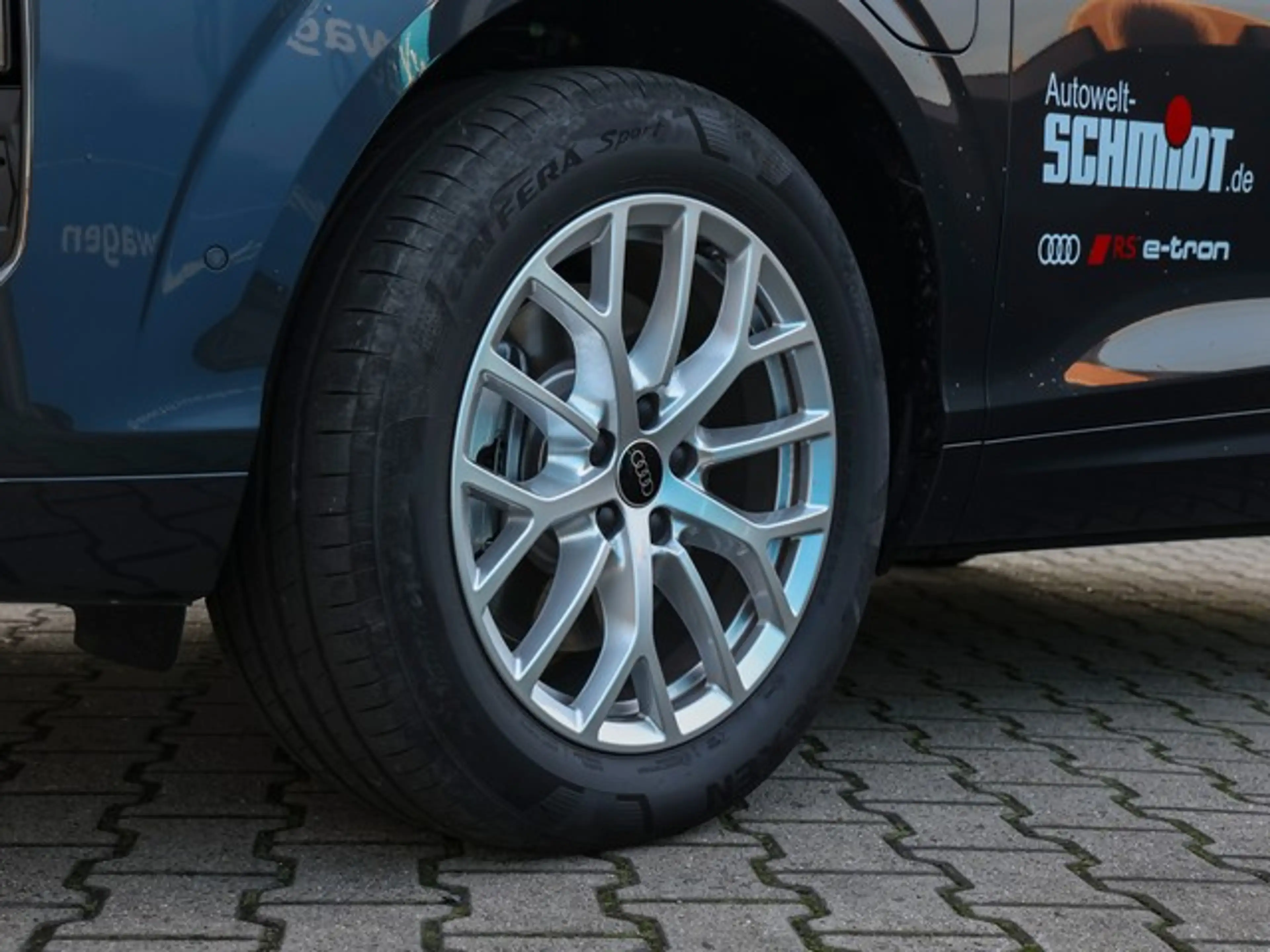 Audi Q3 e-hybrid AHK TECH PLUS LED PLUS — photo 7