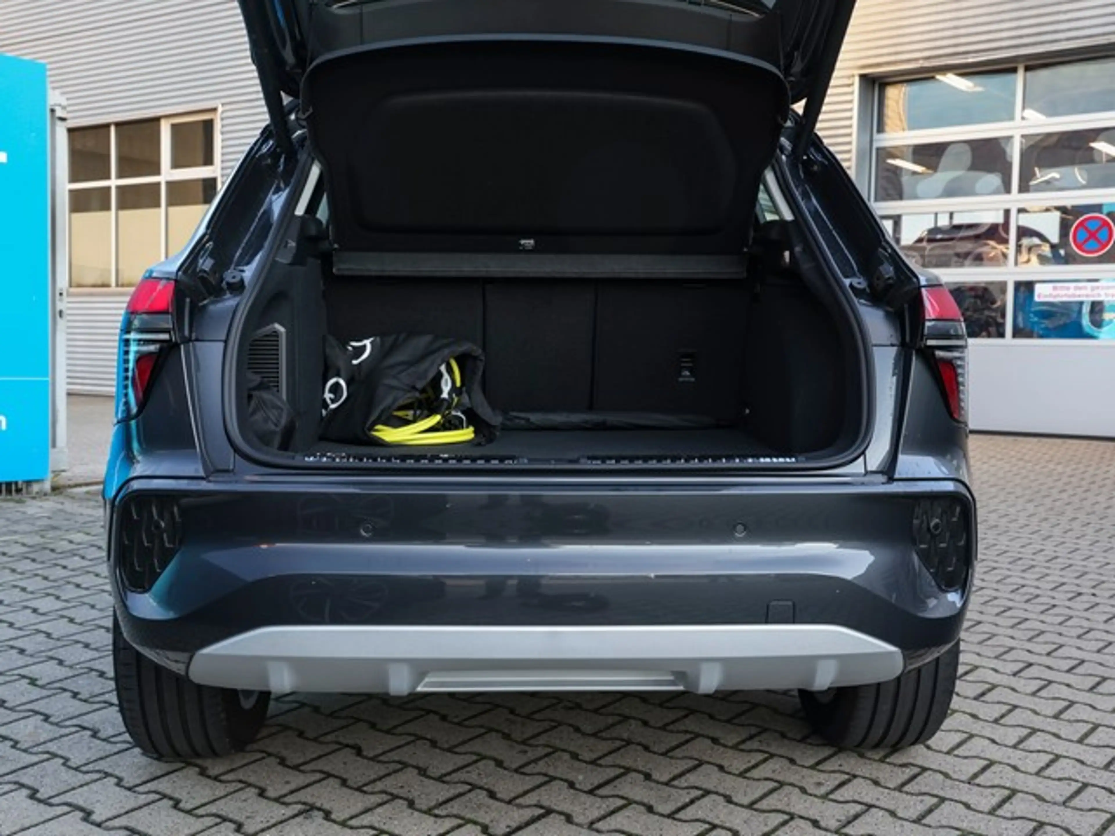 Audi Q3 e-hybrid AHK TECH PLUS LED PLUS — photo 9