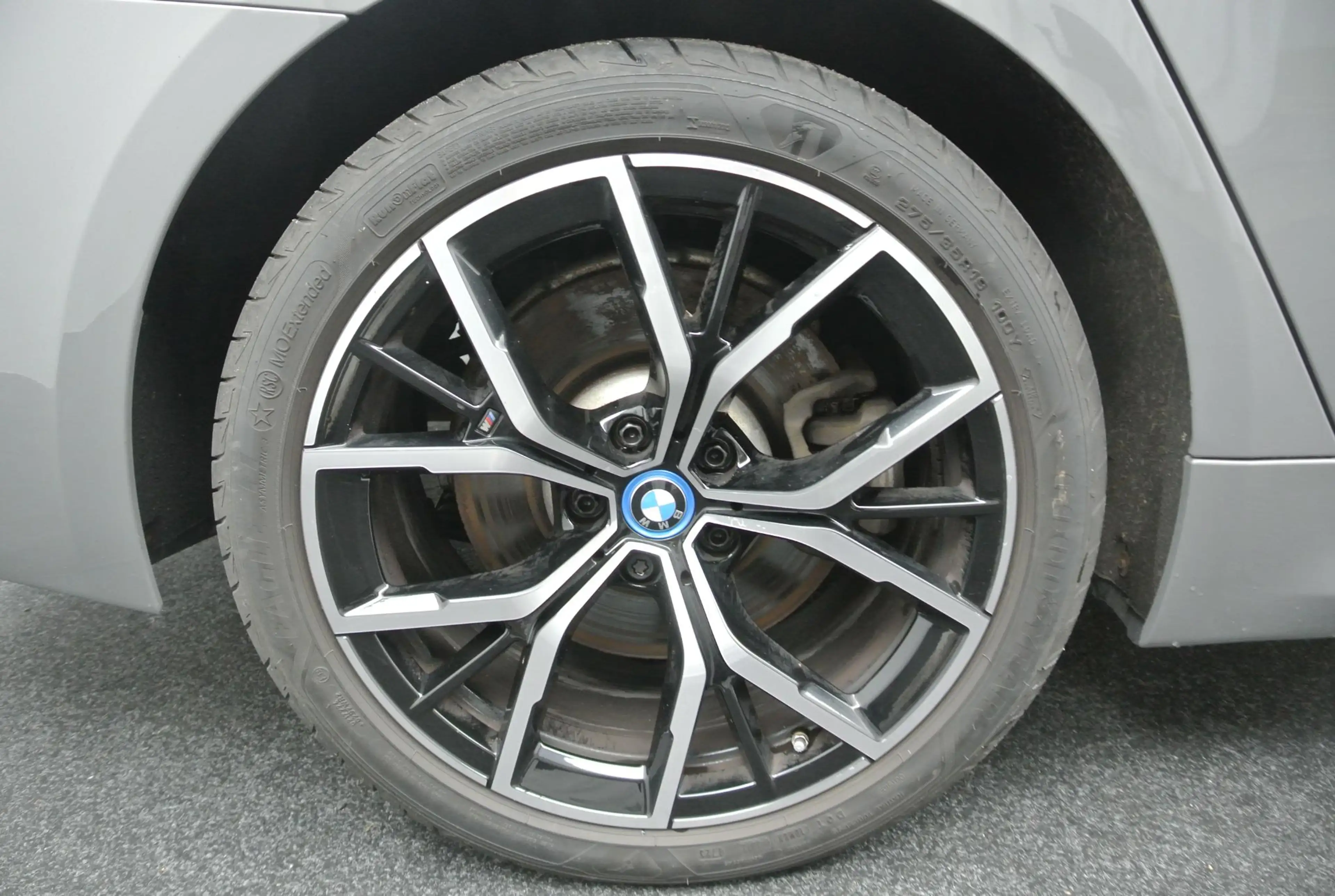 BMW 545 5-serie 545e xDrive M-Sport | Shadow Line | Parkin — photo 40
