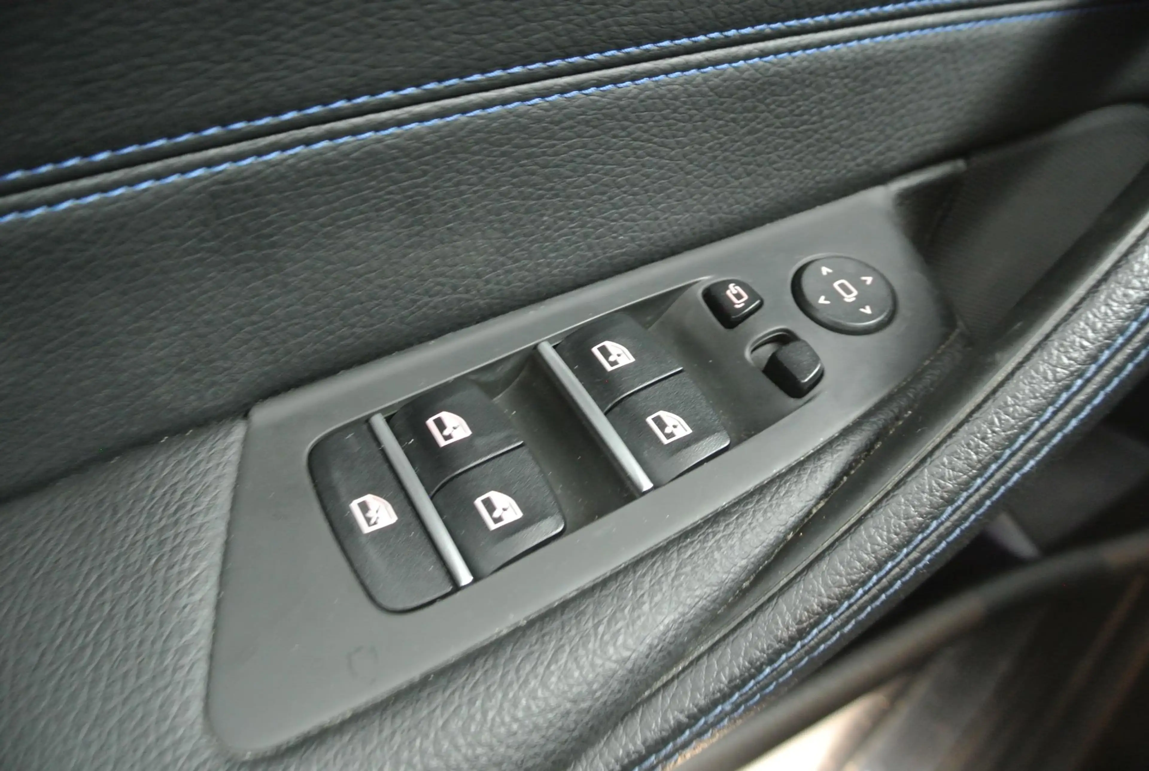 BMW 545 5-serie 545e xDrive M-Sport | Shadow Line | Parkin — photo 38