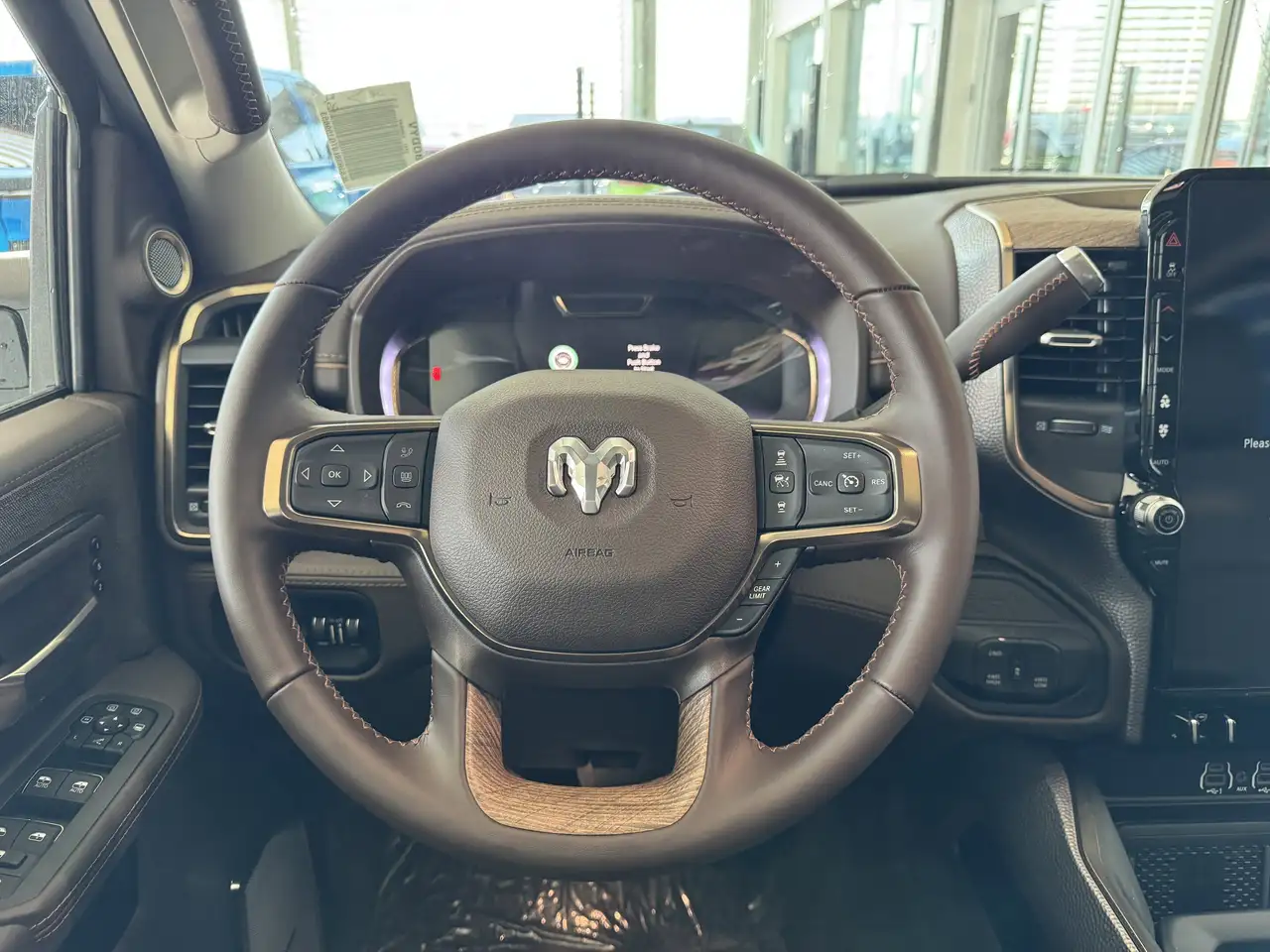 RAM 3500 снимка RAM 3500